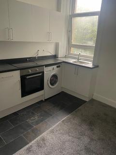 1 bedroom flat to rent, Kilmory Terrace, Middle, Port Glasgow, PA14