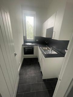 1 bedroom flat to rent, Kilmory Terrace, Middle, Port Glasgow, PA14