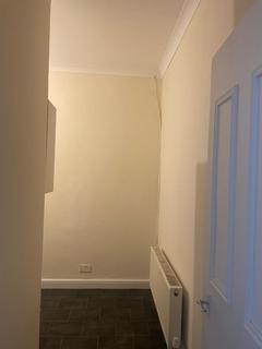 1 bedroom flat to rent, Kilmory Terrace, Middle, Port Glasgow, PA14