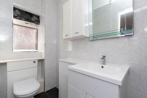 2 Cedar Gardens, Sandy, SG19 1EY