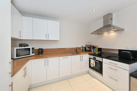 2 bedroom apartment for sale, Ionian Building, Narrow Street, Limehouse, E14