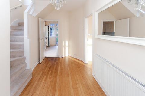 5 bedroom semi-detached house to rent, Mowbray Road, Edgware, HA8