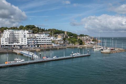 1 bedroom apartment to rent, Osborne Court, The Parade, Cowes