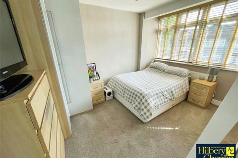 3 bedroom end of terrace house for sale, Macdonald Avenue, Hornchurch, Essex, RM11