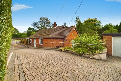 3 bedroom detached bungalow for sale, Portsmouth Road , Southampton SO31