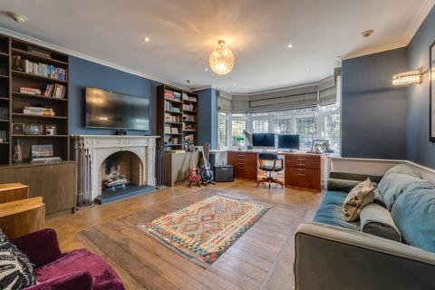 6 bedroom semi-detached house for sale, Alverstone Road, London, NW2