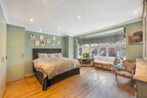 6 bedroom semi-detached house for sale, Alverstone Road, London, NW2