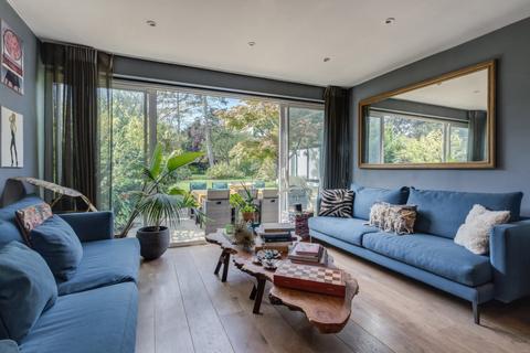 undefined, Alverstone Road, London, NW2