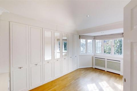 15 Cardinal Crescent, New Malden, KT3 3EF