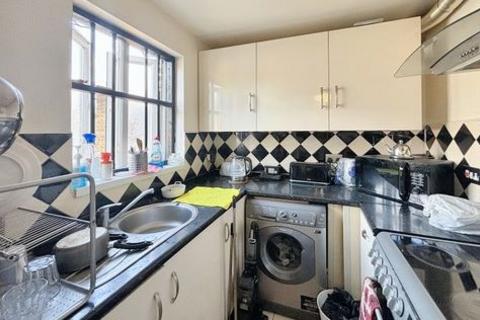 1 bedroom flat for sale, Flat 1 Birbeck House, Harrow Road, Kensal Rise, London, NW10 5NA