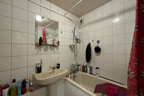 1 bedroom flat for sale, Flat 2 Birbeck House, Harrow Road, Kensal Rise, London, NW10 5NA