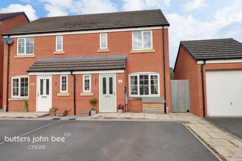 3 bedroom semi-detached house for sale, Hopsedge Close, Crewe