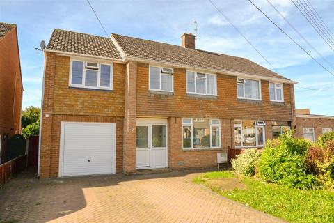 4 bedroom semi-detached house to rent, School Fields, Bridgwater TA6