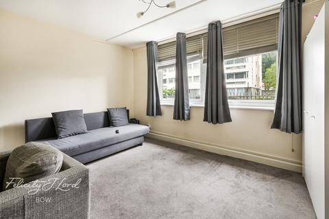 2 bedroom flat for sale, Wellington Way, London