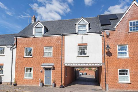 4 bedroom terraced house for sale, Chivers Road, Devizes