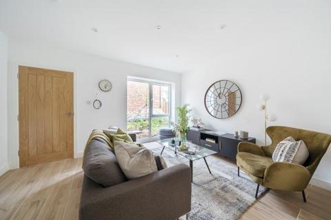 2 bedroom semi-detached house for sale, Champagne Walk,  Finchley,  London,  N3