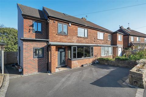 14 Brownberrie Gardens, Horsforth, Leeds, LS18 5PS
