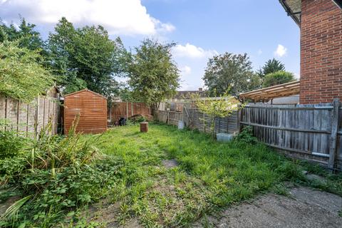 3 bedroom semi-detached house for sale, Grangemill Road, London