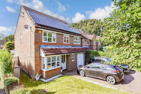 4 bedroom detached house for sale, Blakes Farm Road, Southwater, Horsham, West Sussex