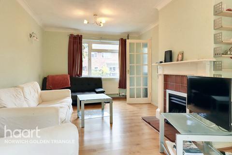 3 bedroom end of terrace house for sale, Northfields, Norwich