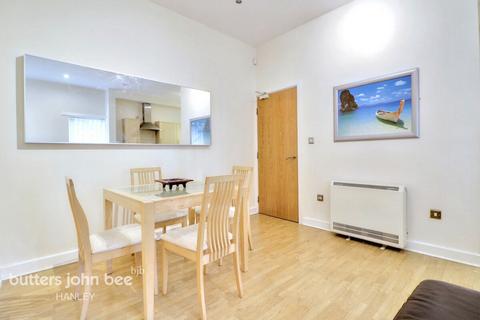 2 bedroom apartment for sale, Davenport Court, Salisbury Street, Leek ST13 5EE