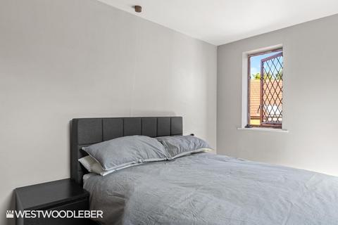 45 Willowdene, Cheshunt, Waltham Cross, EN8 0XD