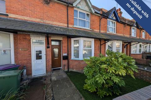 2 bedroom terraced house to rent, Seabrook Road, Hythe, CT21