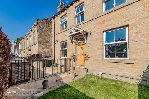 4 bedroom terraced house for sale, Longwood Gate, Huddersfield, West Yorkshire, HD3