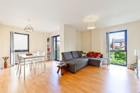 1 bedroom flat for sale, Newman Close, London, NW10 2EF