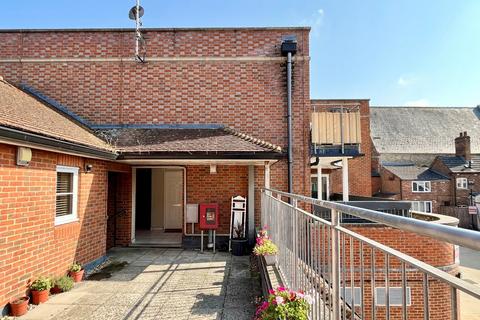 2 bedroom apartment for sale, Limborough Road, Wantage, OX12