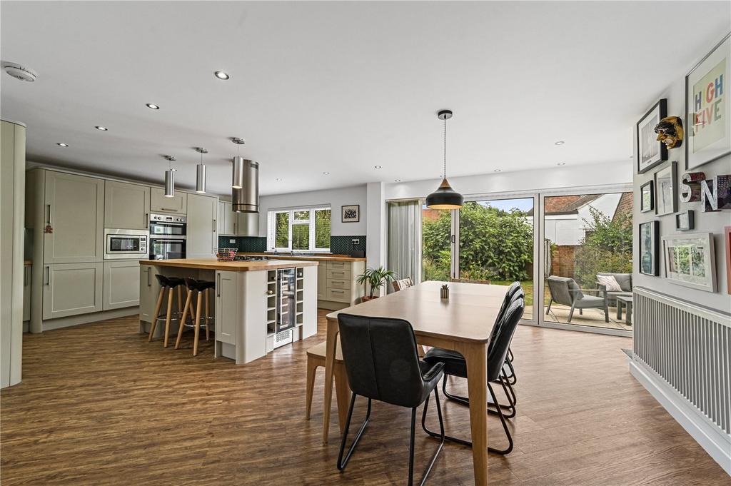 Kitchen/Dining Room