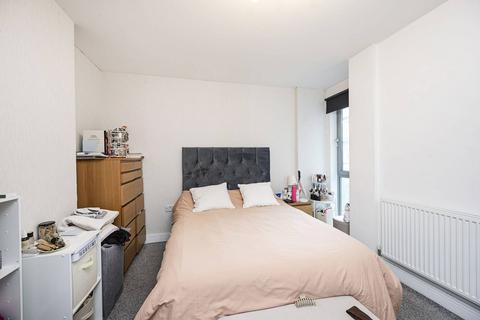 2 bedroom flat to rent, Christian Street, Whitechapel, London, E1