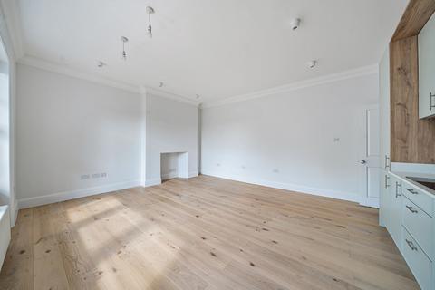 2 bedroom apartment to rent, Ferncroft Avenue, Hampstead, NW3