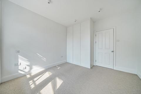 2 bedroom apartment to rent, Ferncroft Avenue, Hampstead, NW3