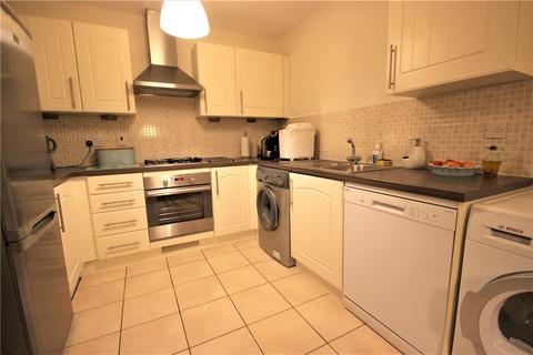 3 bedroom terraced house to rent, Saltcote Way, Bedford MK41