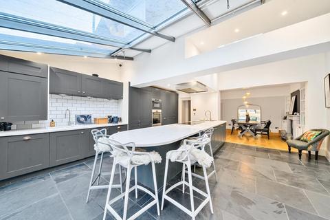 15 Manor Lane, London, SE13 5QW