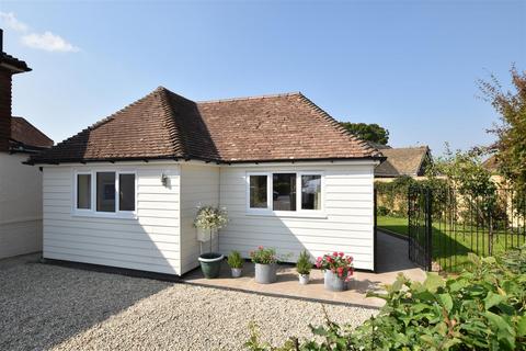 2 bedroom detached bungalow for sale, Reedswood Road, Broad Oak