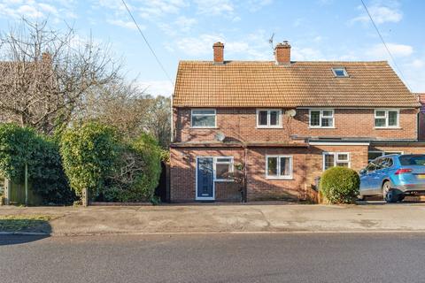 4 bedroom semi-detached house for sale, Manor Way, Chesham