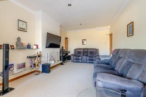 4 bedroom semi-detached house for sale, Manor Way, Chesham