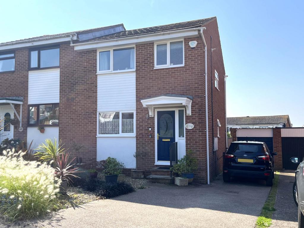 Cedar Close, Exmouth 3 bed semi-detached house - £294,950
