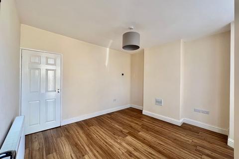 2 bedroom terraced house for sale, May Road, Gillingham, ME7