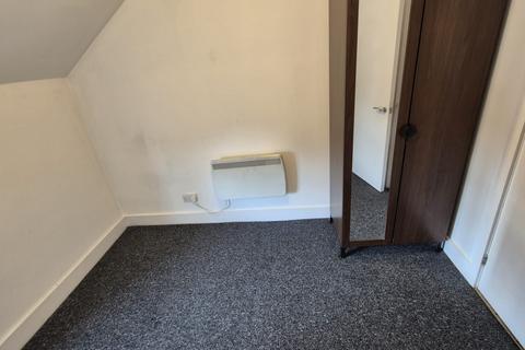 1 bedroom flat to rent, Wilbraham Road, M14 6JS