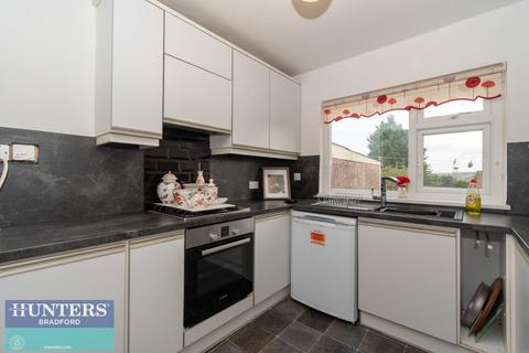 3 bedroom semi-detached house for sale, SR - Wheatlands Drive Daisy Hill, Bradford, West Yorkshire, BD9 5JJ