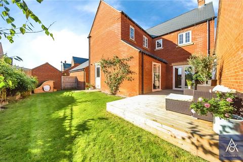 4 bedroom detached house for sale, Lagonda Drive, Brackley NN13