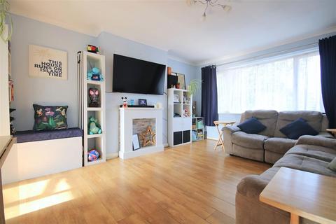 2 bedroom maisonette for sale, Wylands Road, Langley