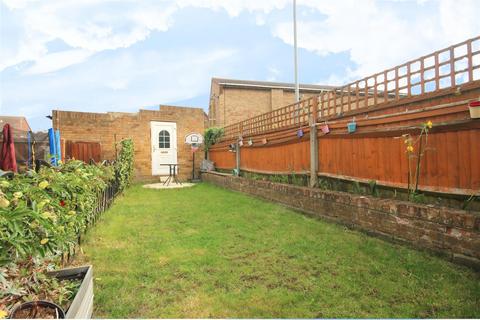 2 bedroom maisonette for sale, Wylands Road, Langley