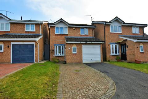 3 bedroom detached house to rent, Buttermere Close, Kettering, Northants