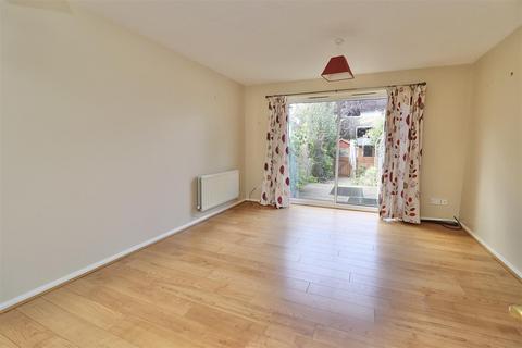 2 bedroom terraced house for sale, Saunders Crescent, Pocklington, York