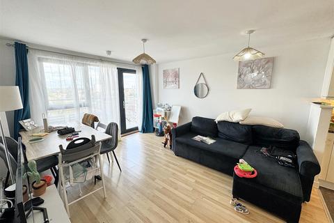 2 bedroom apartment for sale, Forest Lane, Stratford