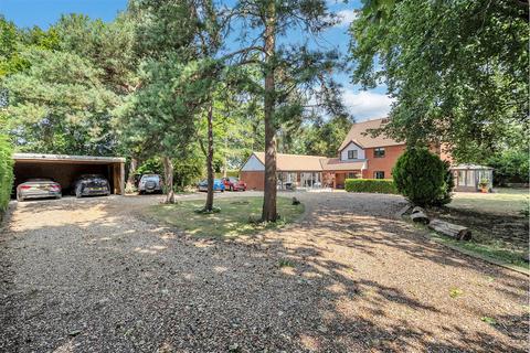 4 bedroom detached house for sale, Northgate Avenue, Bury St Edmunds